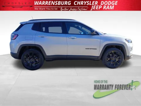 Photos of 2026 Jeep Compass Latitude for sale in Warrensburg, MO at Warrensburg CDJR