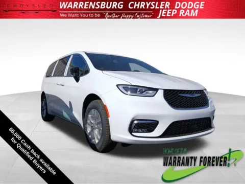 White 2026 Chrysler Pacifica Select for sale in Warrensburg, MO