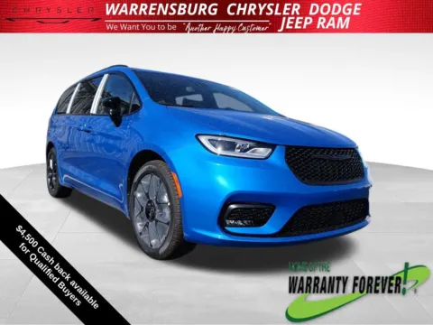 Blue 2026 Chrysler Pacifica Select for sale in Warrensburg, MO