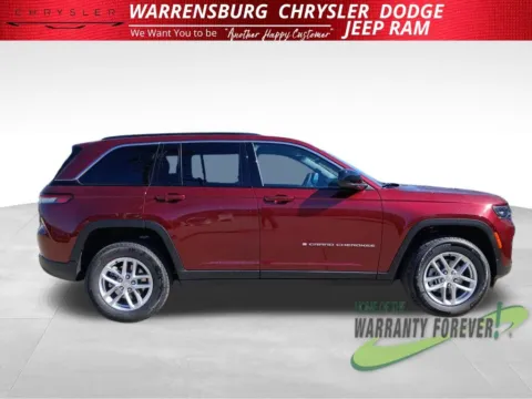 Photos of 2026 Jeep Grand Cherokee Laredo for sale in Warrensburg, MO at Warrensburg CDJR