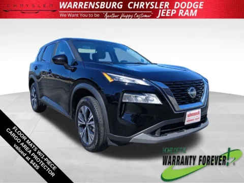 Black 2023 Nissan Rogue SV for sale in Warrensburg, MO