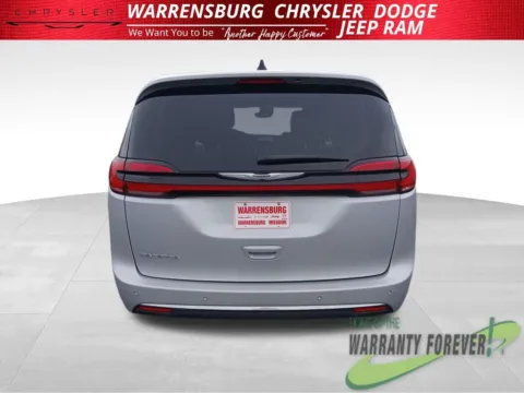 More photos of 2024 Chrysler Pacifica Touring L at Warrensburg CDJR, MO
