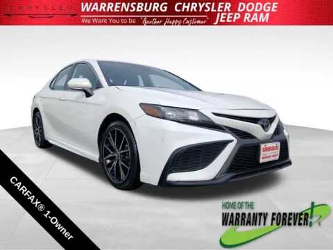 White 2023 Toyota Camry SE for sale in Warrensburg, MO