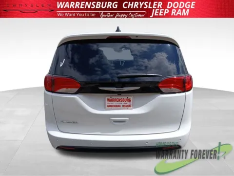 More photos of 2026 Chrysler Voyager LX at Warrensburg CDJR, MO