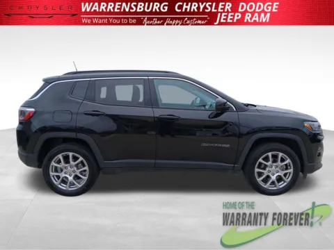 Photos of 2022 Jeep Compass Latitude Lux for sale in Warrensburg, MO at Warrensburg CDJR