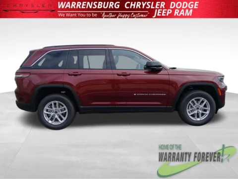 Photos of 2026 Jeep Grand Cherokee Laredo for sale in Warrensburg, MO at Warrensburg CDJR