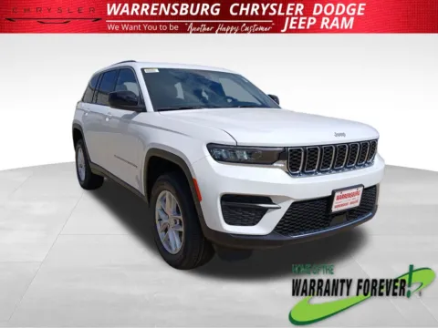 White 2026 Jeep Grand Cherokee Laredo for sale in Warrensburg, MO