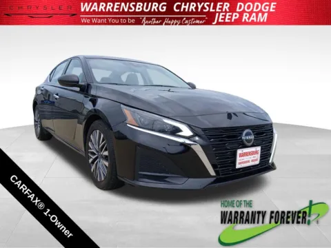 Black 2024 Nissan Altima 2.5 SV for sale in Warrensburg, MO