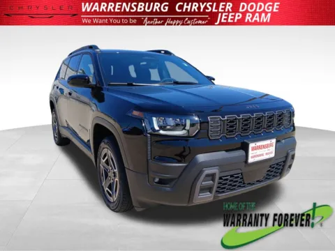 Black 2026 Jeep Cherokee Laredo for sale in Warrensburg, MO
