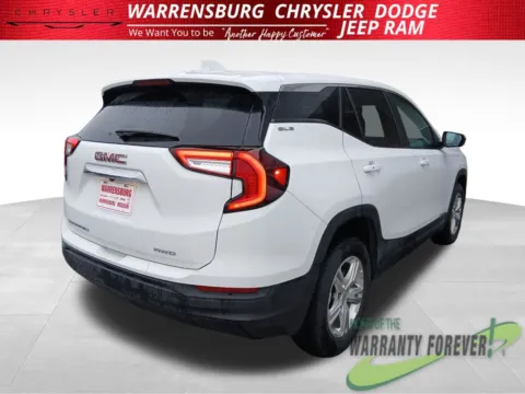 Photos of 2024 GMC Terrain SLE for sale in Warrensburg, MO at Warrensburg CDJR
