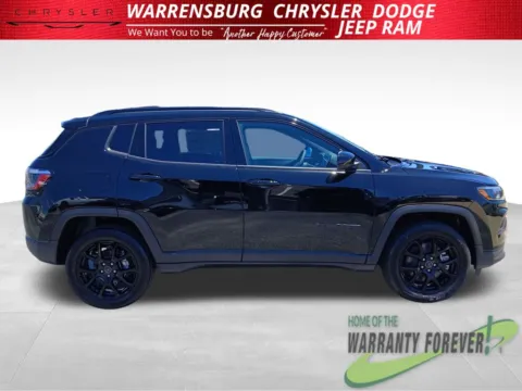 Photos of 2026 Jeep Compass Latitude for sale in Warrensburg, MO at Warrensburg CDJR