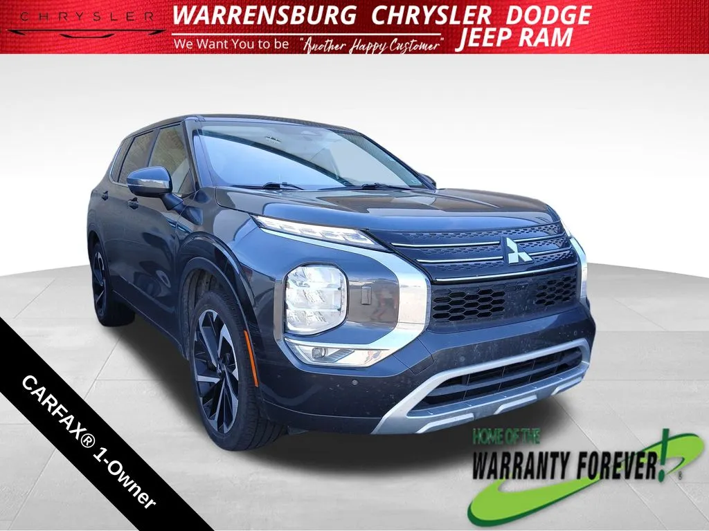 Blue 2024 Mitsubishi Outlander for sale in Warrensburg, MO