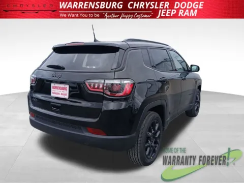 More photos of 2026 Jeep Compass Latitude at Warrensburg CDJR, MO