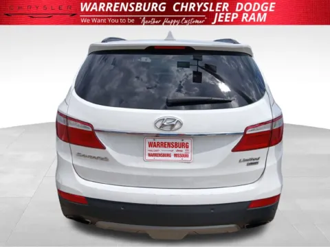 More photos of 2014 Hyundai Santa Fe Limited at Warrensburg CDJR, MO