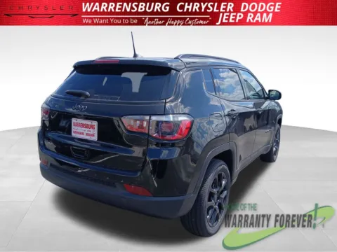 More photos of 2026 Jeep Compass Latitude at Warrensburg CDJR, MO