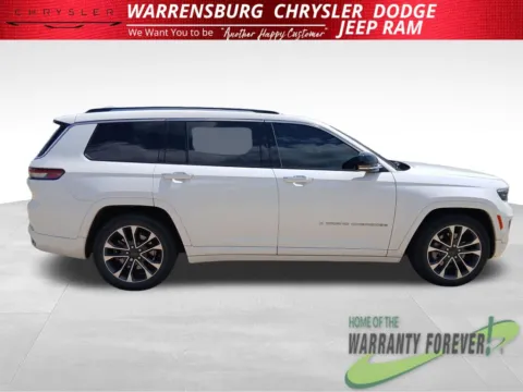 Another view of 2021 Jeep Grand Cherokee L Overland for sale in Warrensburg, MO at Warrensburg CDJR