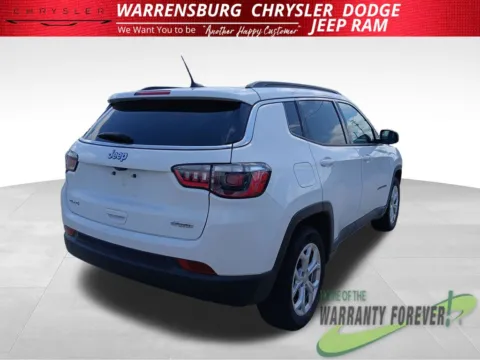 More photos of 2024 Jeep Compass Latitude at Warrensburg CDJR, MO