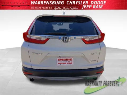 More photos of 2018 Honda CR-V Touring at Warrensburg CDJR, MO