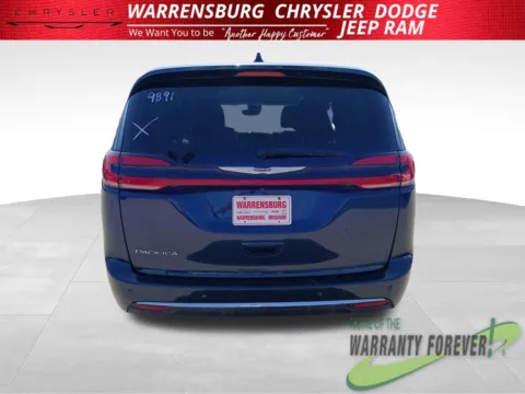 More photos of 2024 Chrysler Pacifica Touring L at Warrensburg CDJR, MO