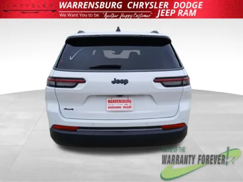 More photos of 2027 Jeep Grand Cherokee L Laredo Altitude at Warrensburg CDJR, MO