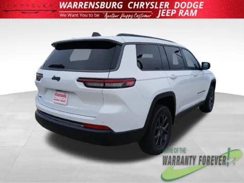More photos of 2027 Jeep Grand Cherokee L Laredo Altitude at Warrensburg CDJR, MO
