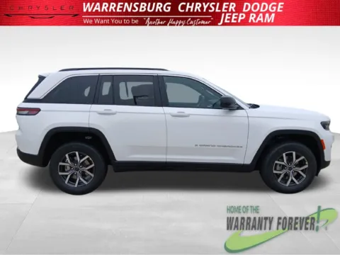 Another view of 2027 Jeep Grand Cherokee Laredo for sale in Warrensburg, MO at Warrensburg CDJR