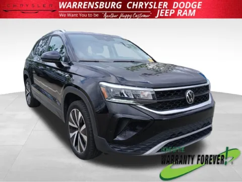 Unknown 2024 Volkswagen Taos 1.5T SE for sale in Warrensburg, MO
