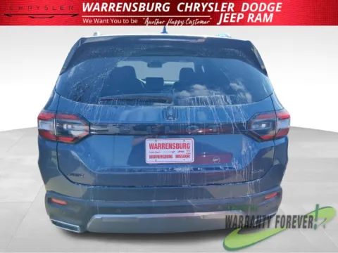 More photos of 2026 Honda Pilot Touring at Warrensburg CDJR, MO