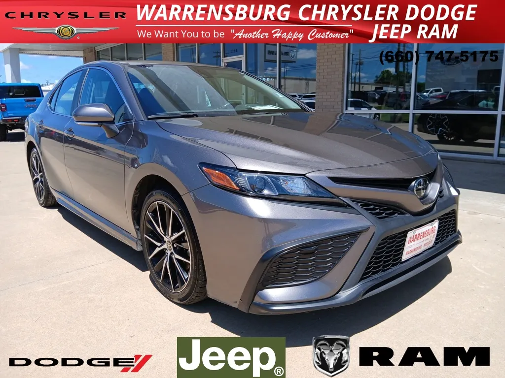 Gray 2023 Toyota Camry SE for sale in Warrensburg, MO