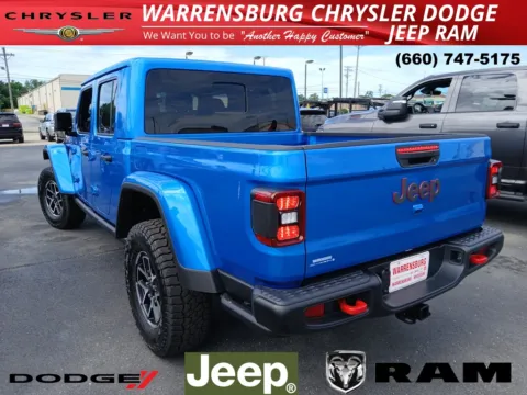 More photos of 2025 Jeep Gladiator Rubicon at Warrensburg CDJR, MO
