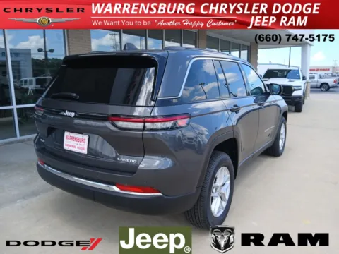 Another view of 2025 Jeep Grand Cherokee Laredo for sale in Warrensburg, MO at Warrensburg CDJR