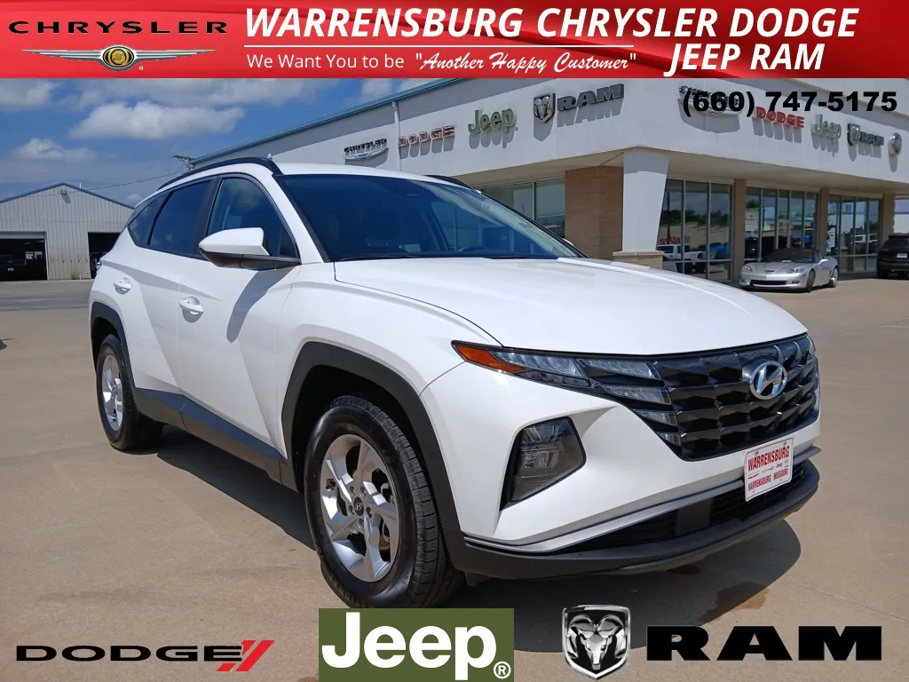 White 2024 Hyundai Tucson SEL for sale in Warrensburg, MO
