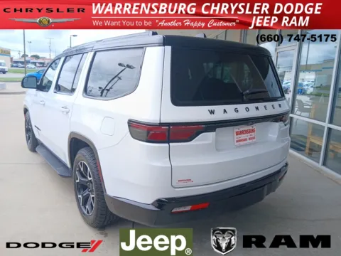 More photos of 2025 Jeep Wagoneer Series II at Warrensburg CDJR, MO