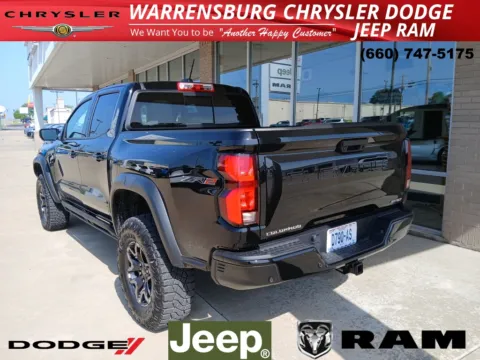 More photos of 2024 Chevrolet Colorado ZR2 at Warrensburg CDJR, MO