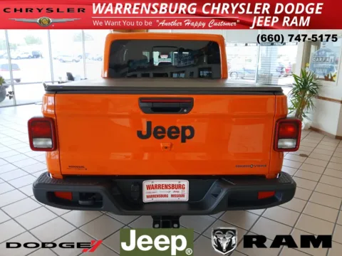More photos of 2025 Jeep Gladiator at Warrensburg CDJR, MO
