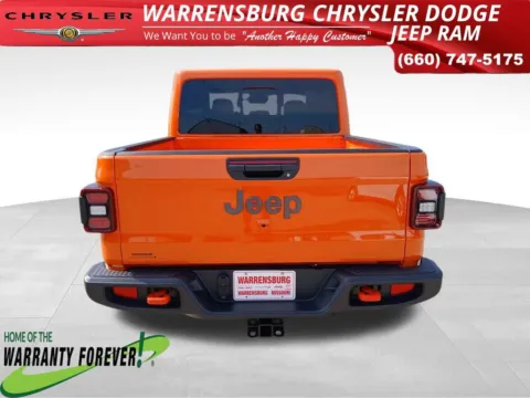 More photos of 2025 Jeep Gladiator Mojave at Warrensburg CDJR, MO