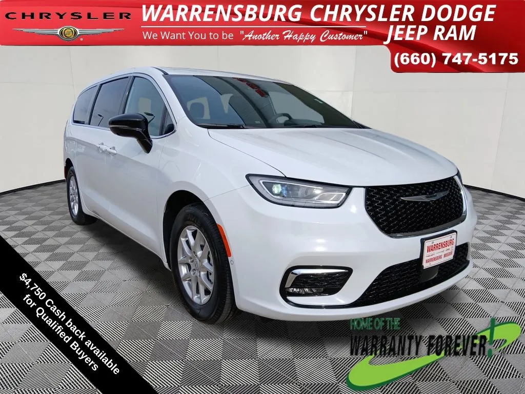 White 2026 Chrysler Pacifica Select for sale in Warrensburg, MO