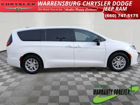 Photos of 2026 Chrysler Pacifica Select for sale in Warrensburg, MO at Warrensburg CDJR