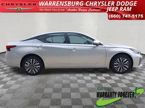 Photos of 2023 Nissan Altima 2.5 SV for sale in Warrensburg, MO at Warrensburg CDJR