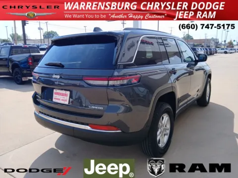 Another view of 2025 Jeep Grand Cherokee Laredo for sale in Warrensburg, MO at Warrensburg CDJR