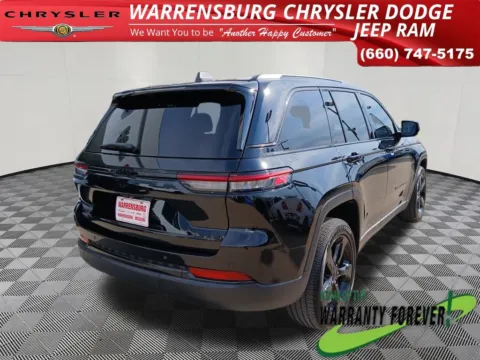 Another view of 2024 Jeep Grand Cherokee Altitude X for sale in Warrensburg, MO at Warrensburg CDJR