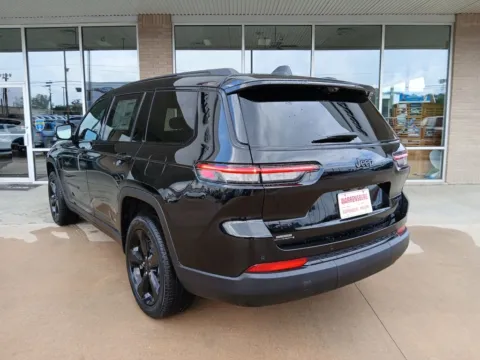 More photos of 2025 Jeep Grand Cherokee L Limited at Warrensburg CDJR, MO