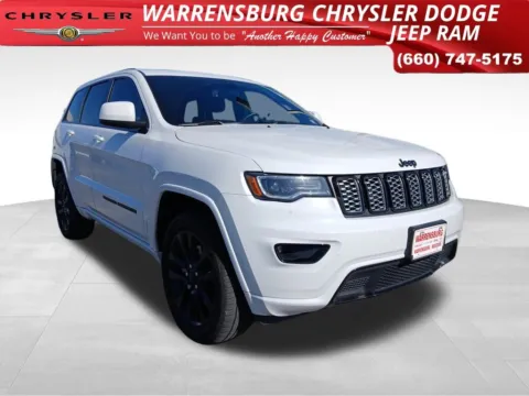 White 2022 Jeep Grand Cherokee WK Laredo X for sale in Warrensburg, MO