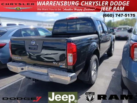 Photos of 2017 Nissan Frontier SV for sale in Warrensburg, MO at Warrensburg CDJR