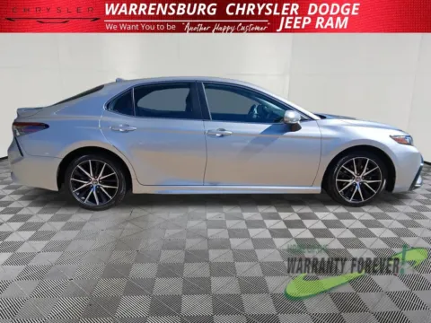Photos of 2023 Toyota Camry SE for sale in Warrensburg, MO at Warrensburg CDJR
