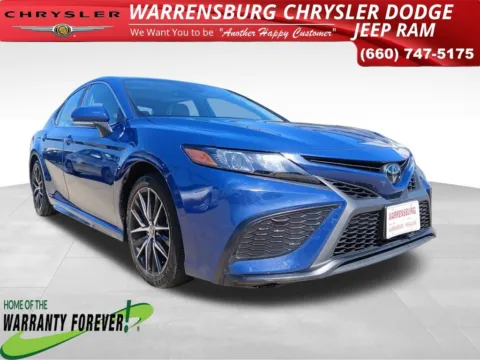 Blue 2023 Toyota Camry SE for sale in Warrensburg, MO