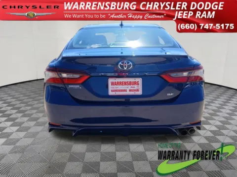 More photos of 2023 Toyota Camry SE at Warrensburg CDJR, MO