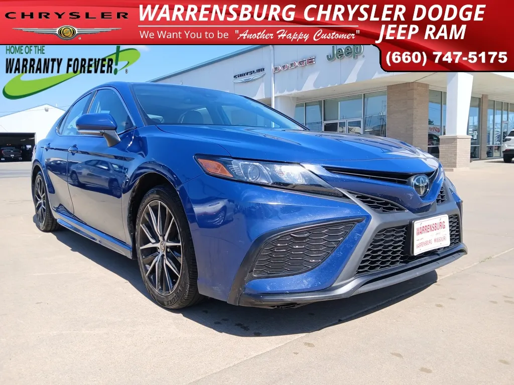 Blue 2023 Toyota Camry SE for sale in Warrensburg, MO