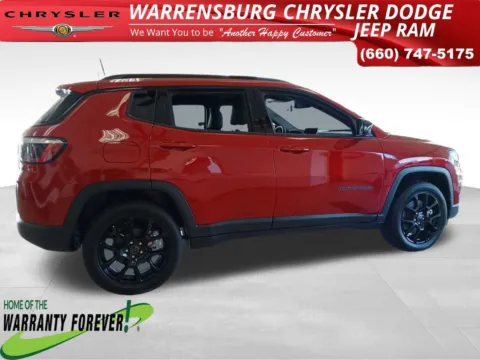 Photos of 2026 Jeep Compass Latitude for sale in Warrensburg, MO at Warrensburg CDJR