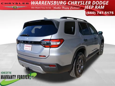 Another view of 2025 Honda Pilot TrailSport for sale in Warrensburg, MO at Warrensburg CDJR